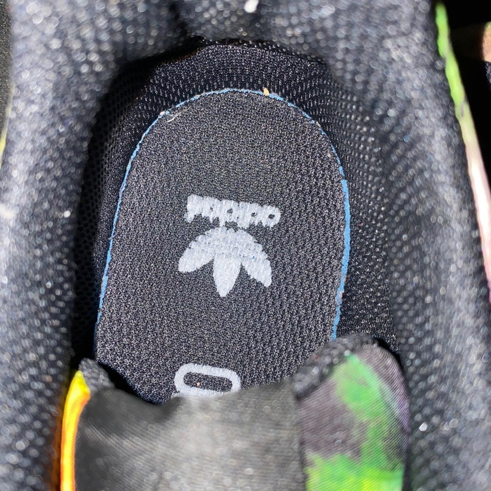 Adidas - Picture 3 of 4